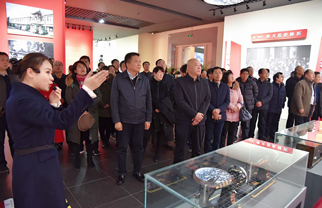 参观2.png 参观2.png