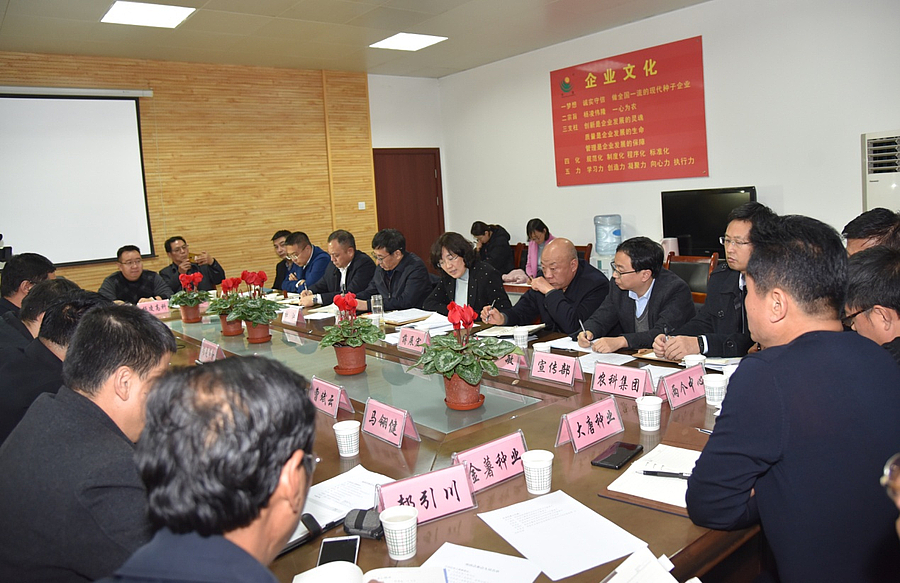 李婧2.jpg 李婧2.jpg