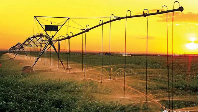 灌溉设备.jpg 灌溉设备.jpg