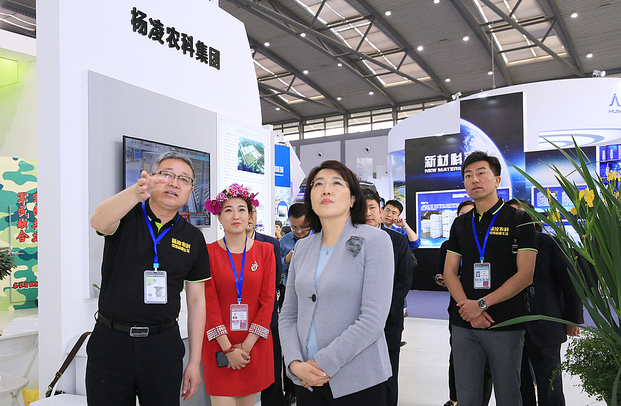 代言2.jpg 代言2.jpg