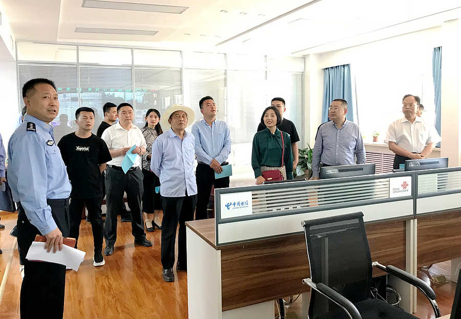 公民代表2.jpg 公民代表2.jpg