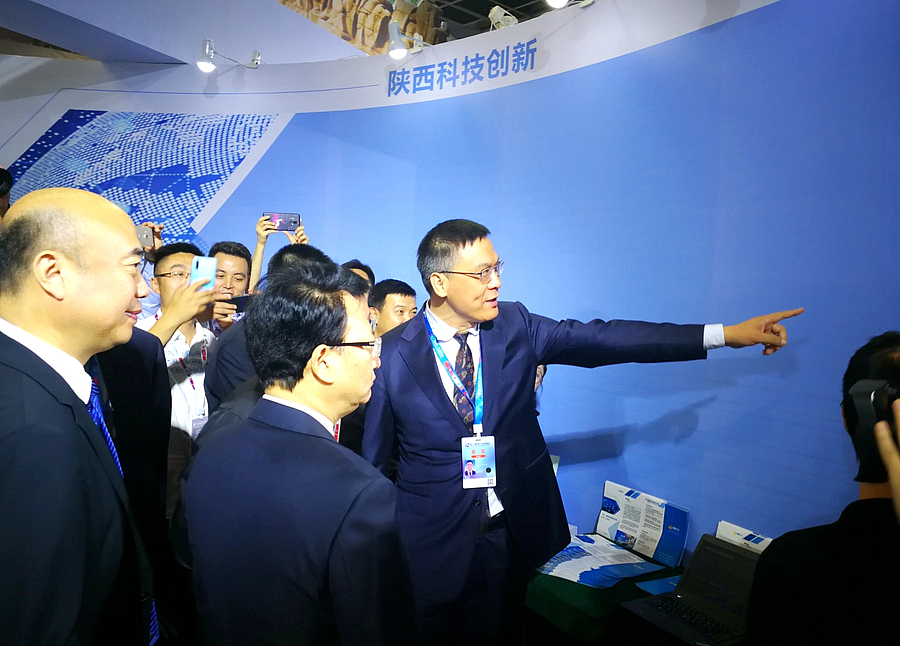 李九红1.jpg 李九红1.jpg