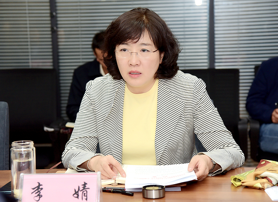 李婧2.jpg 李婧2.jpg