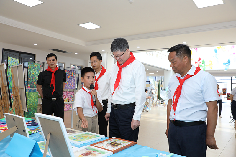 杨凌示范区开展“六一”慰问活动